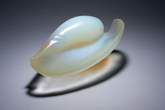 Voluta - white opalescent